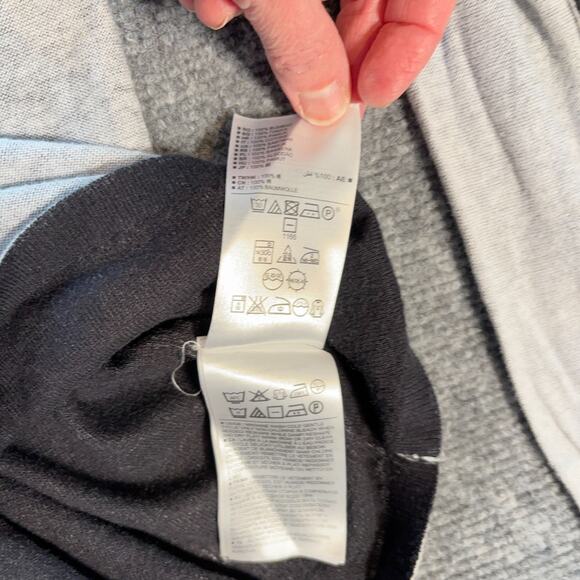 Gap Women’s White Black Reverse Print Seamed Knit Top Sweater Size S - Picture 6 of 9